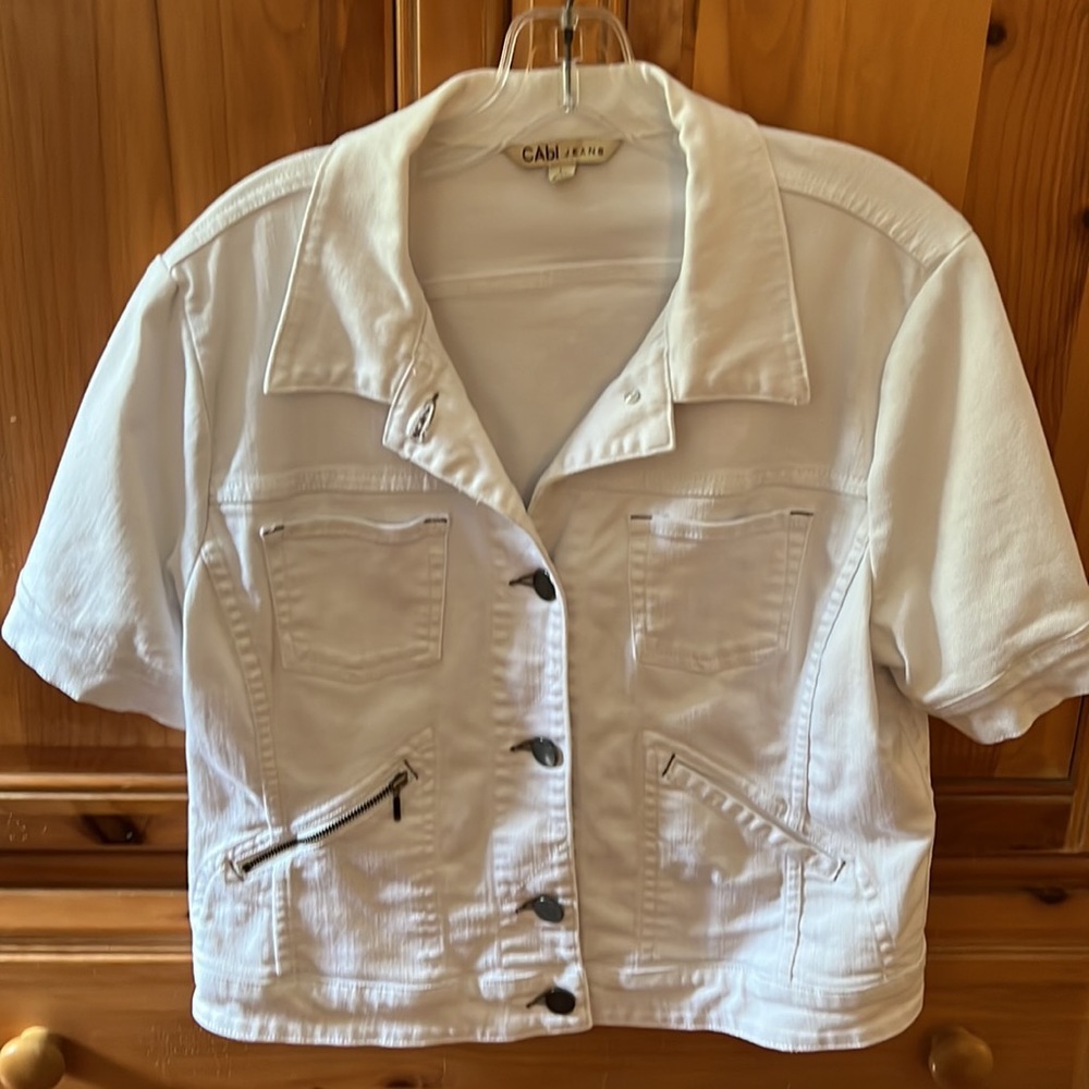 Cabi 358 Button Up Jean Jacket Women's Large White Denim Short Sleeve Light Wash